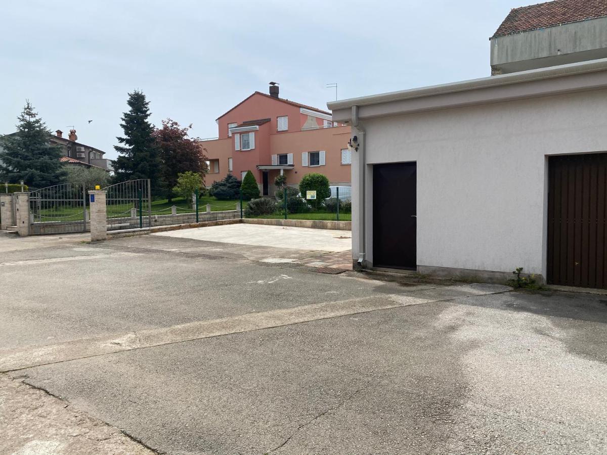 Apartamento Casa Cino Umag Exterior foto